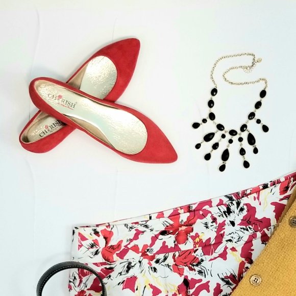 FIND THESE BEAUTIES & SO MUCH MORE IN MY CLOSET! - Picture 3 of 5